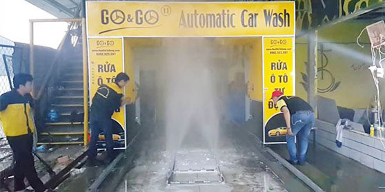 Máy tự động rửa xe ô tô