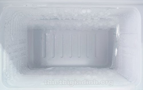 Tủ lạnh bị chảy nước và không lạnh